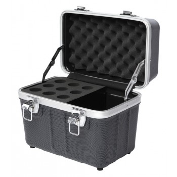 with molded foam insert for insertion of microphones and a practical side compartment for cables and accessories. This item is part of the new series of products that includes a wide range of professional cases dedicated to the field of musical instruments and stage equipment and is an integral part of PROEL brand products.